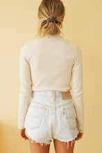 Load image into Gallery viewer, Take A Listen Skivvy // Natural