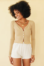 Load image into Gallery viewer, On Tour Button Front Top // Natural