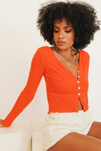 Load image into Gallery viewer, On Tour Button Front Top // Coral