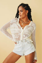Load image into Gallery viewer, Out Of This World Button Front Knit Top // White