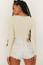Load image into Gallery viewer, The Essential Button Front Top // Cream