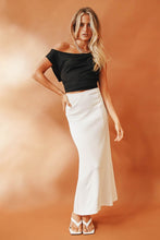 Load image into Gallery viewer, VG Watch The Runway Ribbed Midi Skirt // White