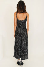 Load image into Gallery viewer, Party Style Midi Dress // Black