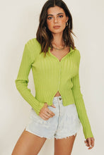 Load image into Gallery viewer, Seashore To City Button Front Knit Top // Lime