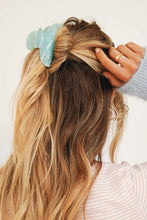 Load image into Gallery viewer, Summer Style Hair Clip // Sky