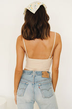 Load image into Gallery viewer, Hit The Runway Button Front Top // Natural