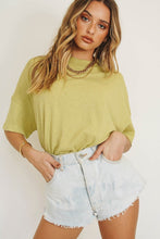 Load image into Gallery viewer, VG L.A Queen Tee // Sage