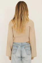 Load image into Gallery viewer, Up Close Knit Top // Natural