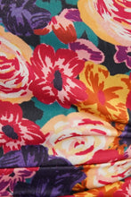 Load image into Gallery viewer, This Season Top // Floral
