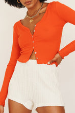 Load image into Gallery viewer, On Tour Button Front Top // Coral
