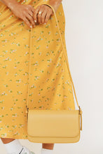 Load image into Gallery viewer, Travel Guide Bag // Mustard
