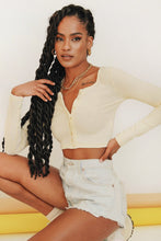Load image into Gallery viewer, The Essential Button Front Top // Cream
