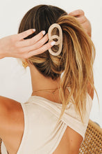 Load image into Gallery viewer, Summer Baby Hair Clip // Natural

