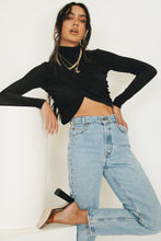 Load image into Gallery viewer, VG Cocktail Hour Top // Black
