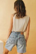 Load image into Gallery viewer, Field Trip Button Front Top // Nude
