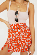 Load image into Gallery viewer, Kendall Sunglasses // Peach
