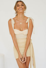 Load image into Gallery viewer, VG Eastside Ribbed Mini Skirt // Sand
