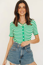 Load image into Gallery viewer, Artist Muse Button Front Knit Top // Green
