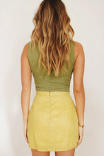 Load image into Gallery viewer, True Romance Button Front Top // Olive
