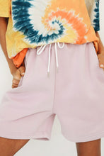 Load image into Gallery viewer, VG The Beverly Hills Shorts // Lilac
