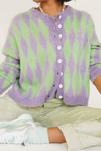 Load image into Gallery viewer, Retro Filter Button Front Knit Top // Check
