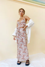 Load image into Gallery viewer, VG Stevie Nicks Tie Front Top // Paisley
