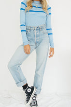 Load image into Gallery viewer, 90&#39;s Trend Knit Top // Blue

