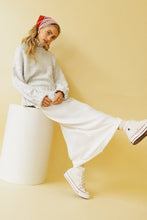 Load image into Gallery viewer, Up &amp; Away Knit // Grey
