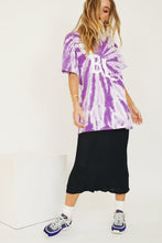 Load image into Gallery viewer, VG Watch The Runway Ribbed Midi Skirt // Black
