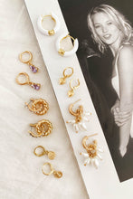 Load image into Gallery viewer, Modern Muse Heart Earrings
