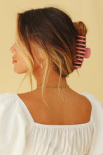 Load image into Gallery viewer, First Impressions Hair Clip // Rose
