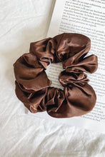 Load image into Gallery viewer, Styled Up Scrunchie // Chocolate
