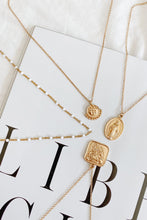 Load image into Gallery viewer, All Summer Rose Necklace
